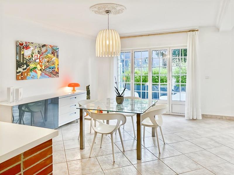 Maison - 138 m² - 5 pièces