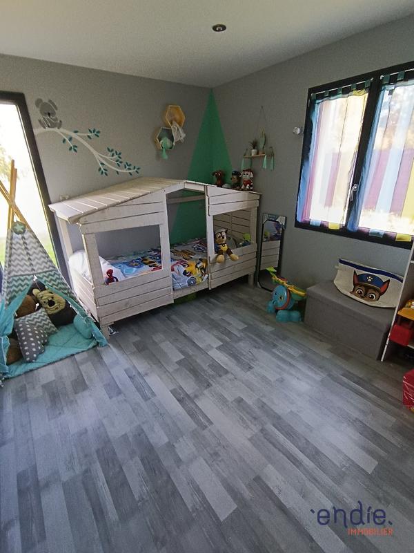 Maison - 206 m² - 8 pièces