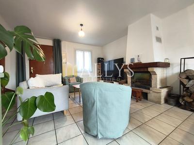 Maison - 74 m² - 4 pièces