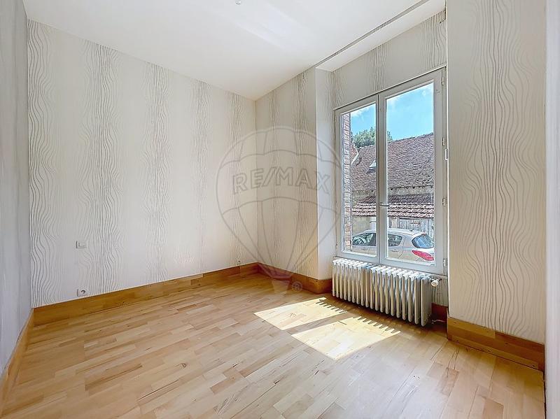 Appartement - 77 m² - 5 pièces
