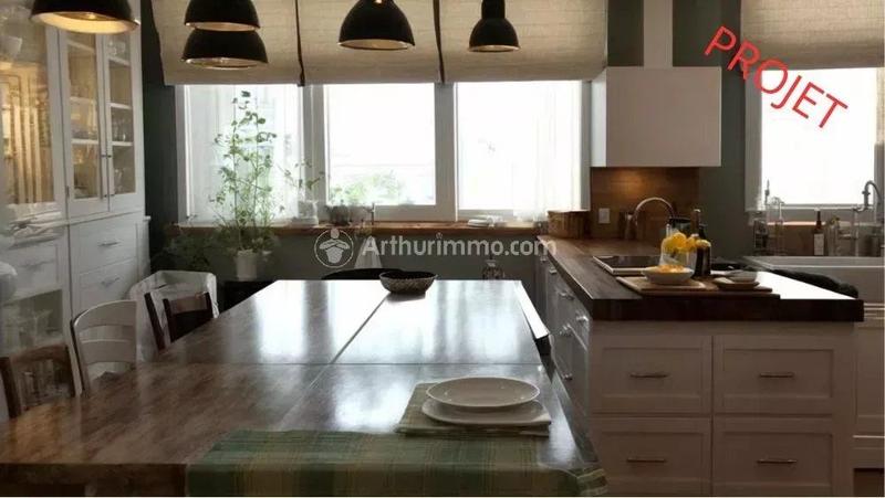 Appartement - 251 m² - 11 pièces