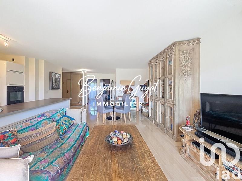 Appartement - 90 m² - 4 pièces