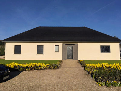 Maison - 95 m² - 4 pièces