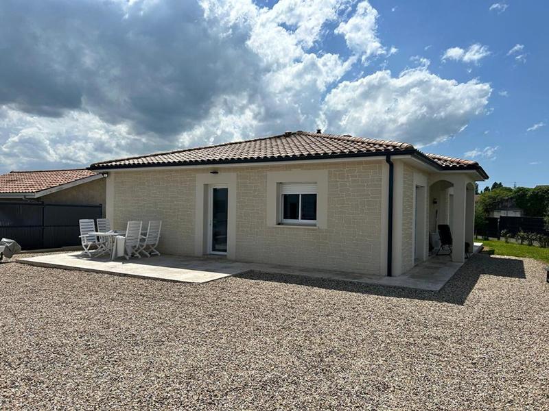 Maison - 102 m² - 4 pièces