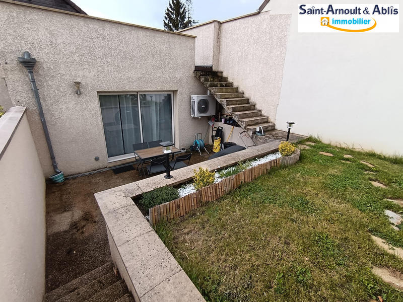 Maison - 96 m² - 5 pièces