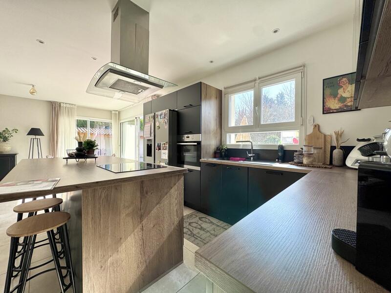 Maison - 103 m² - 6 pièces