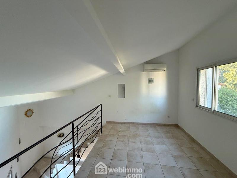 Villa - 220 m² - 10 pièces