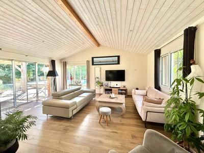 Maison - 146 m² - 6 pièces