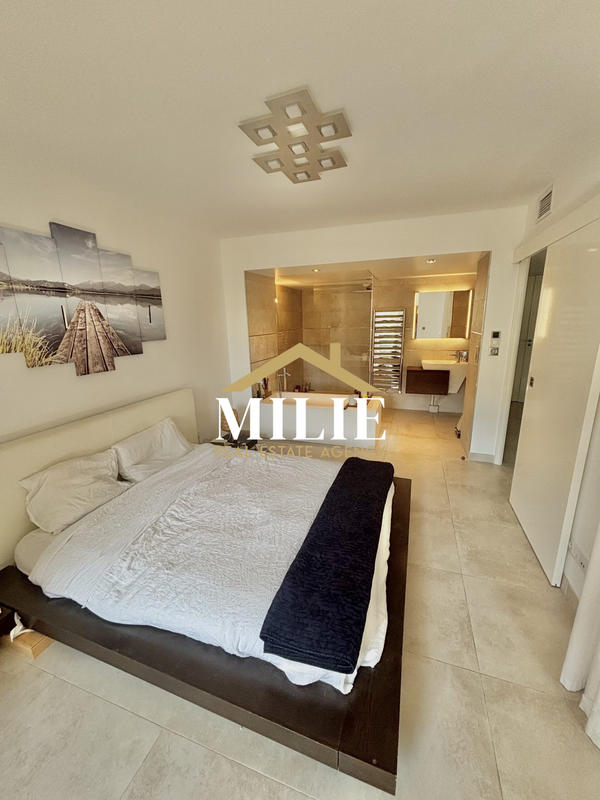 Appartement - 133 m² - 4 pièces