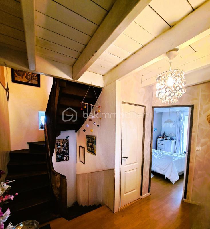 Propriété - 280 m² - 12 pièces