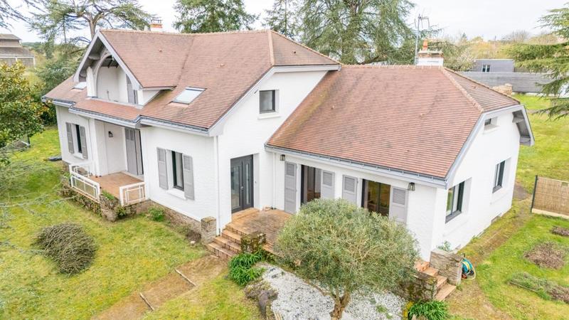 Maison bourgeoise - 290 m² - 12 pièces