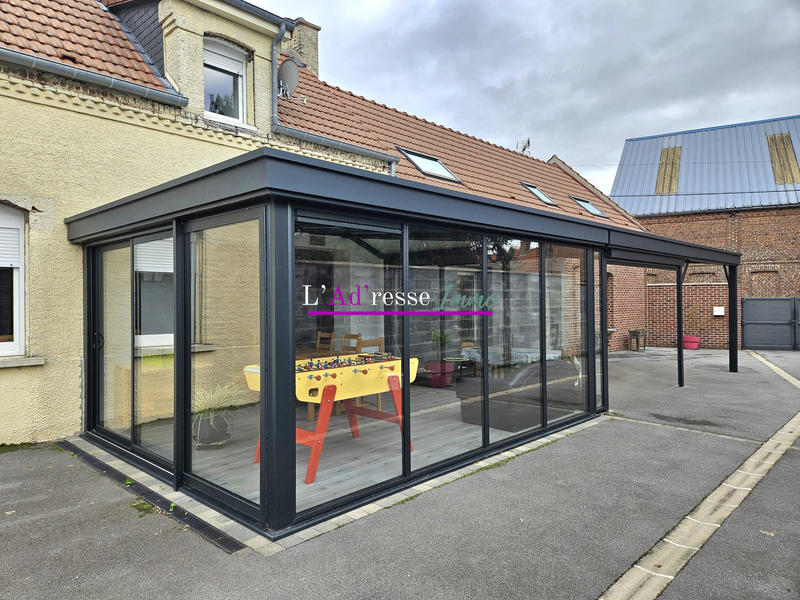 Maison traditionnelle - 194 m² - 9 pièces