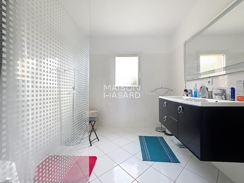 Maison traditionnelle - 106 m² - 4 pièces