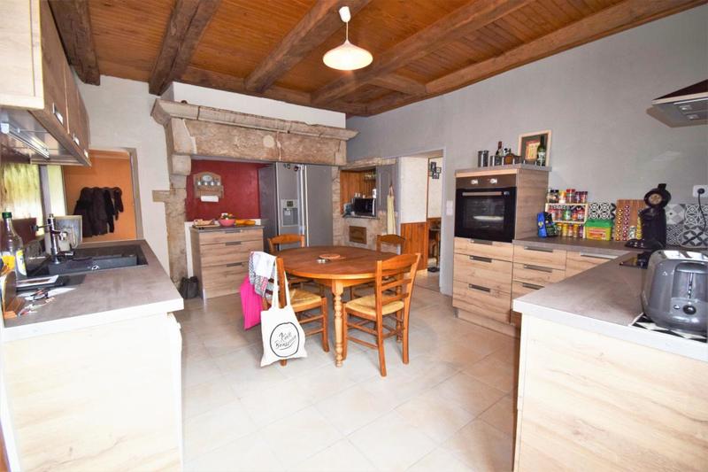 Maison de village - 199 m² - 6 pièces