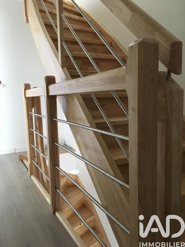 Maison - 102 m² - 5 pièces