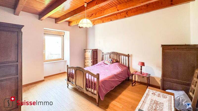 Corps de ferme - 208 m² - 8 pièces