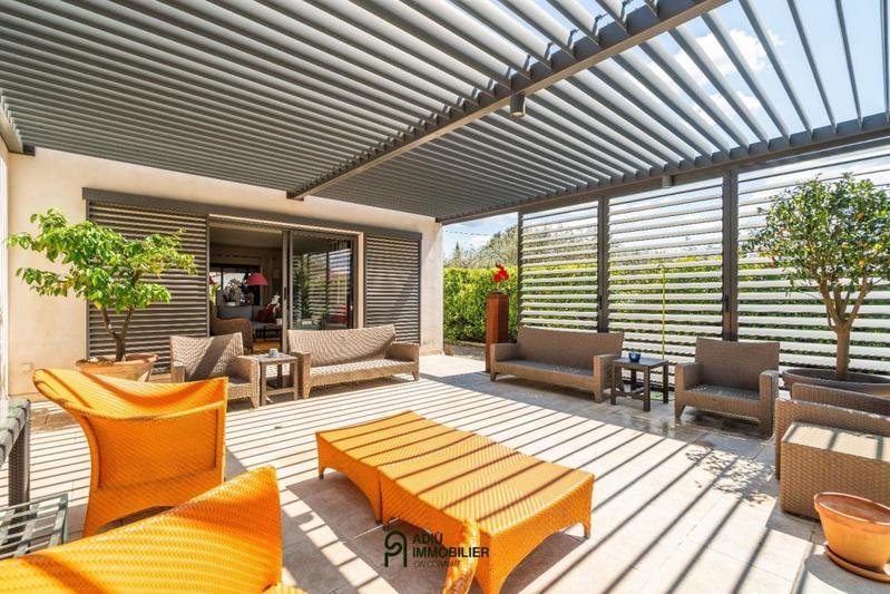 Villa - 185 m² - 6 pièces