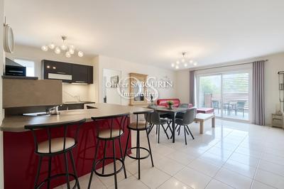 Appartement - 79 m² - 3 pièces