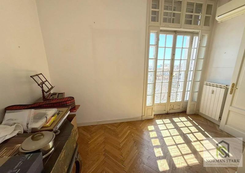 Appartement - 94 m² - 4 pièces