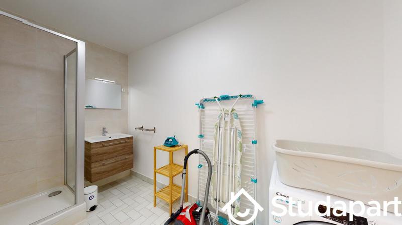 Chambre - 10 m² - 1 pièce