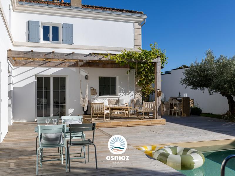 Maison - 330 m² - 8 pièces