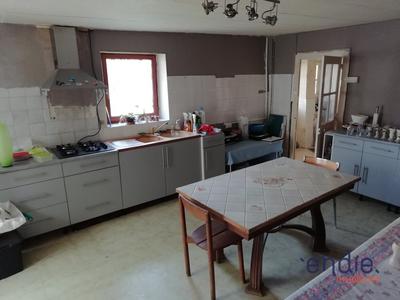 Maison - 90 m² - 2 pièces