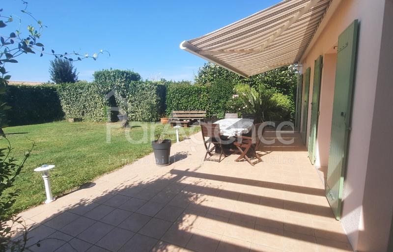 Maison - 202 m² - 6 pièces