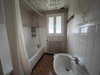 Propriété - 111 m² - 5 pièces