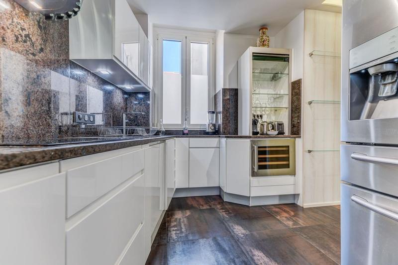 Appartement - 100 m² - 4 pièces