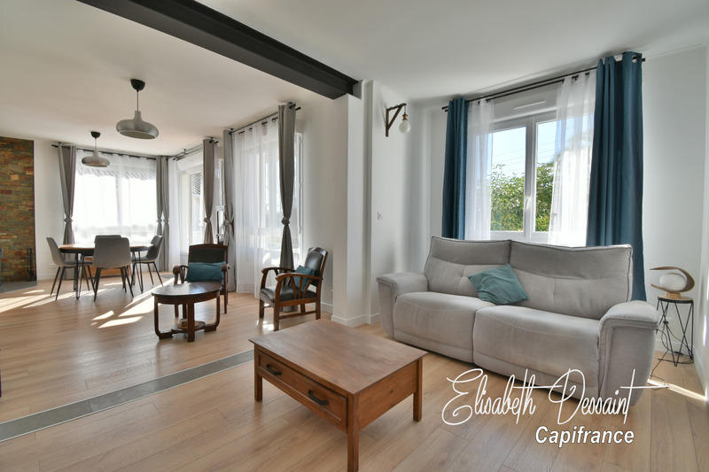 Maison - 196 m² - 7 pièces