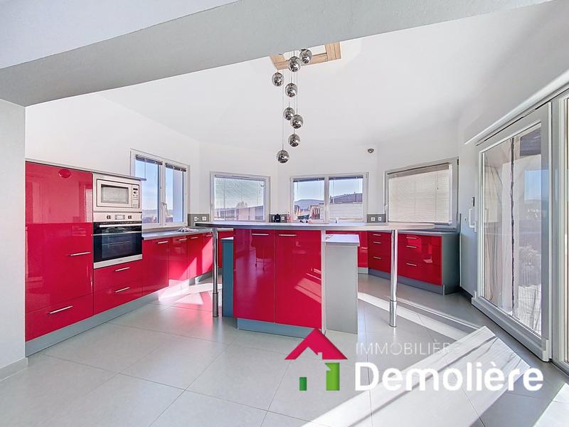 Maison - 175 m² - 6 pièces