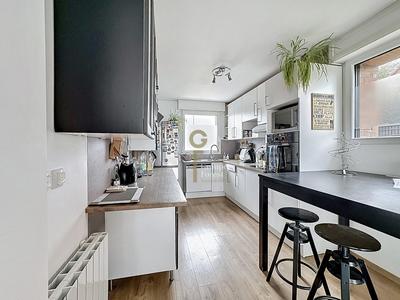 Maison - 152 m² - 5 pièces