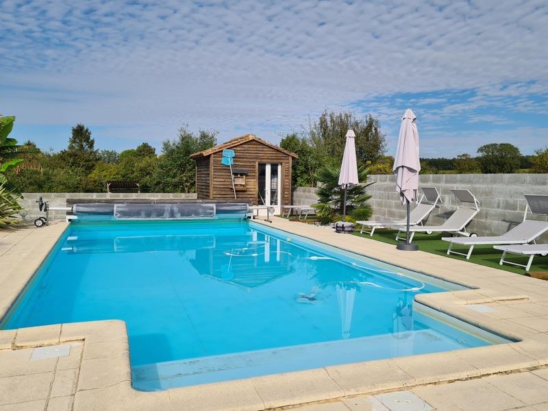 Propriété - 460 m² - 14 pièces