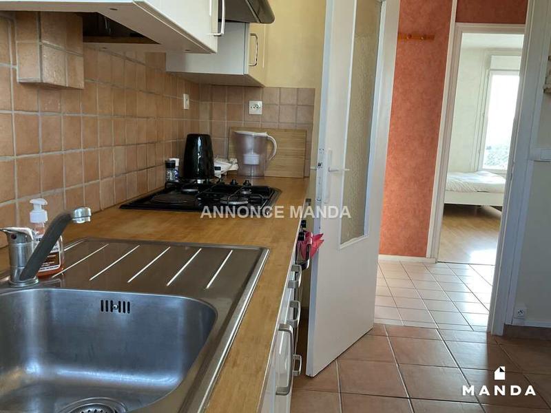 Chambre - 9 m² - 4 pièces