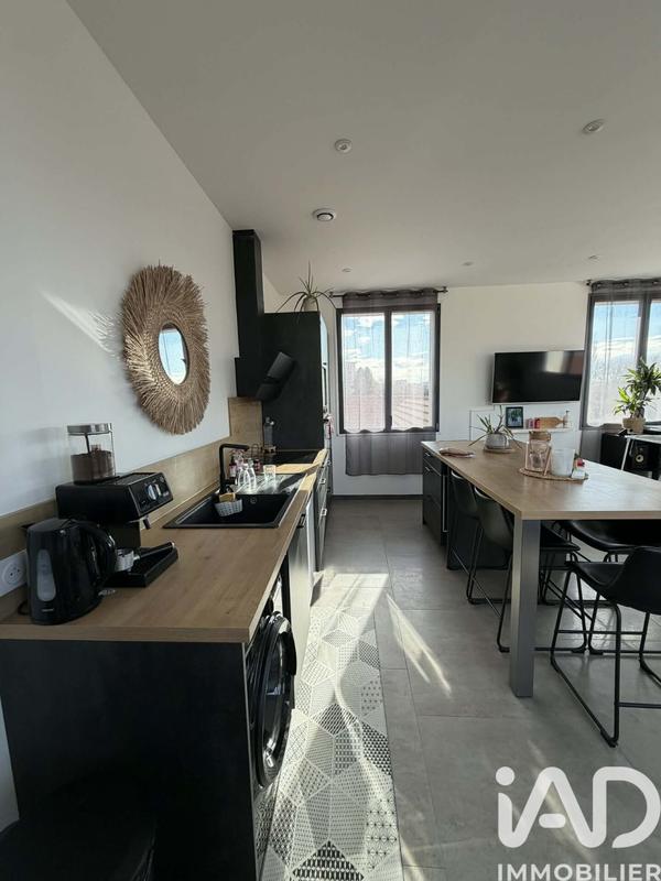 Loft - 72 m² - 4 pièces