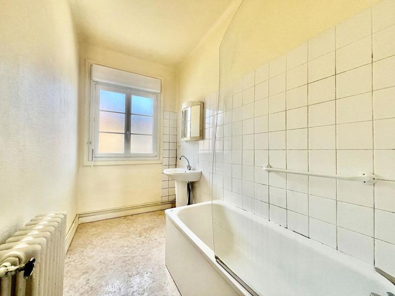 Appartement - 64 m² - 2 pièces