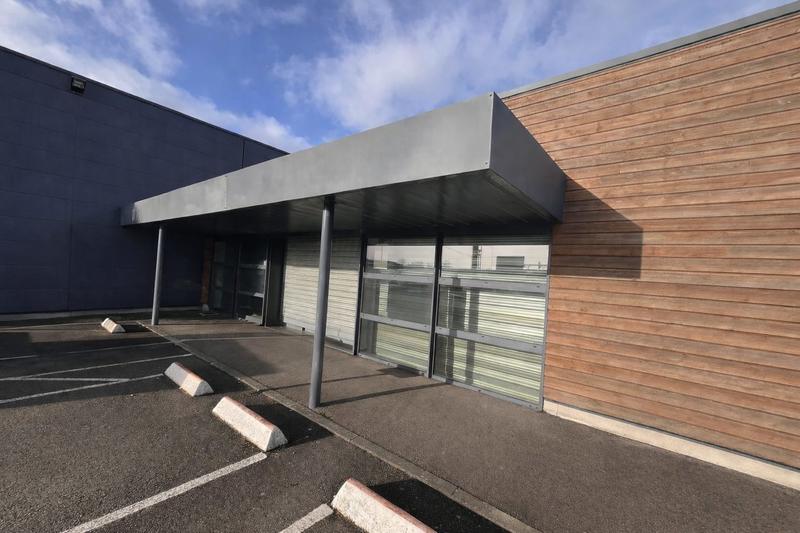 Local commercial - 254 m²