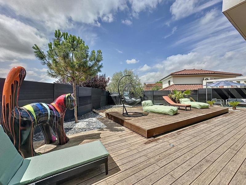 Maison - 140 m² - 5 pièces