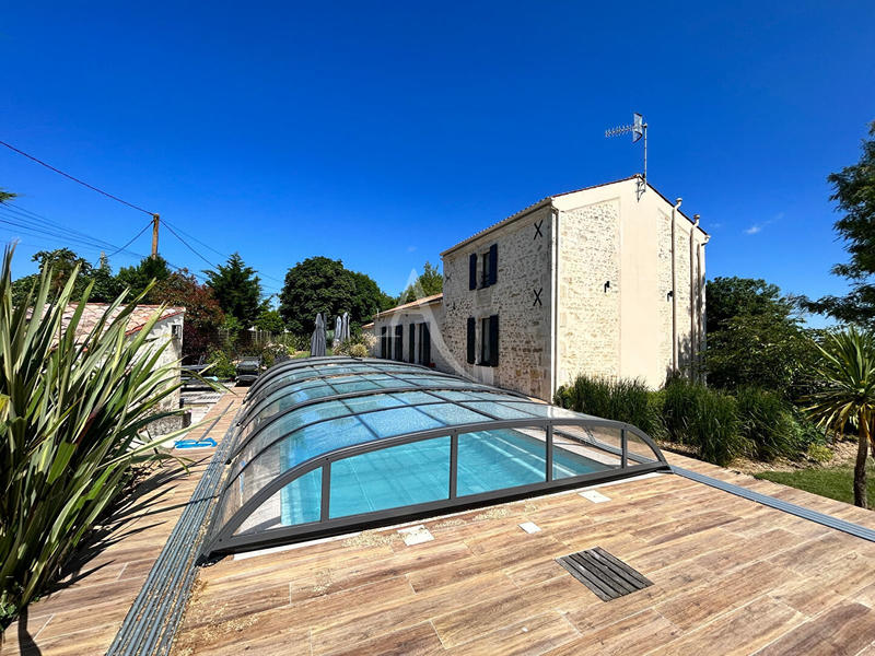 Demeure - 132 m² - 6 pièces