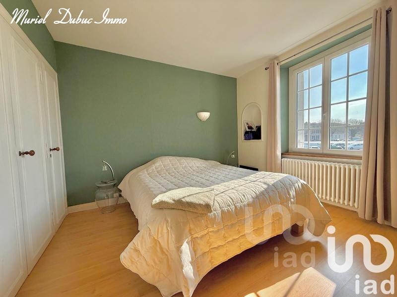 Maison - 245 m² - 12 pièces