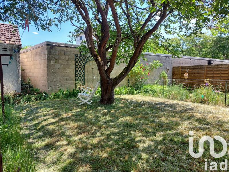 Maison - 96 m² - 5 pièces