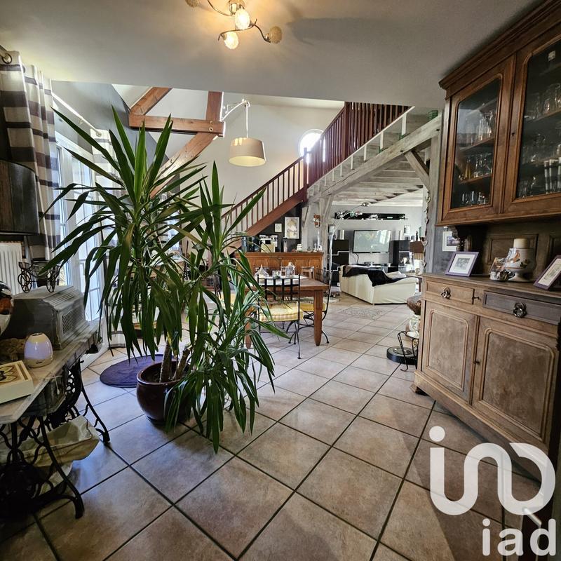 Maison de maîtres - 212 m² - 8 pièces