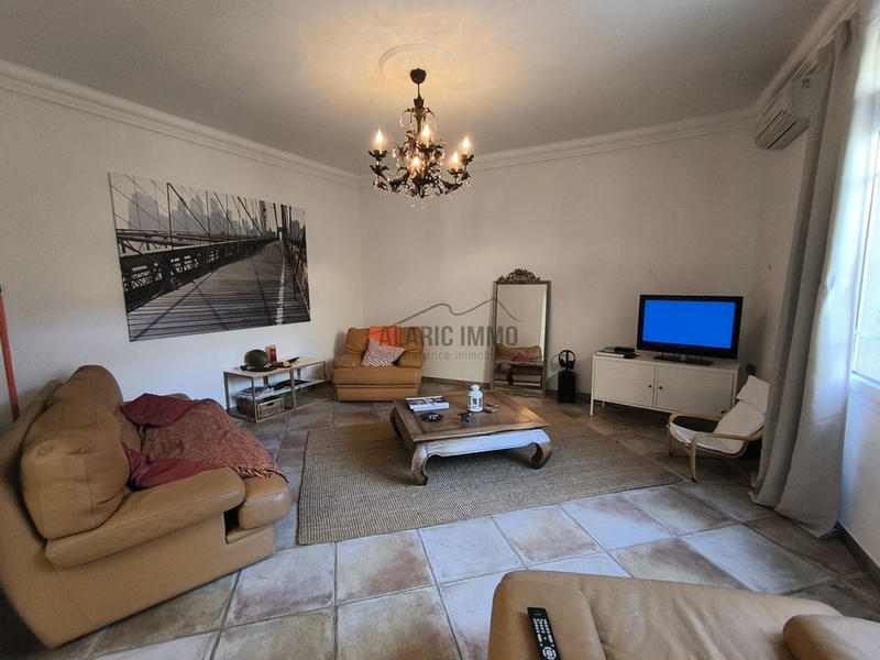 Maison - 160 m² - 5 pièces