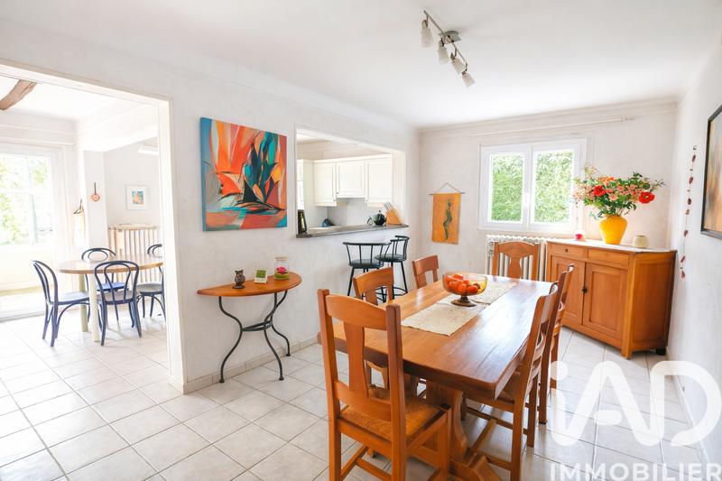 Maison - 204 m² - 8 pièces