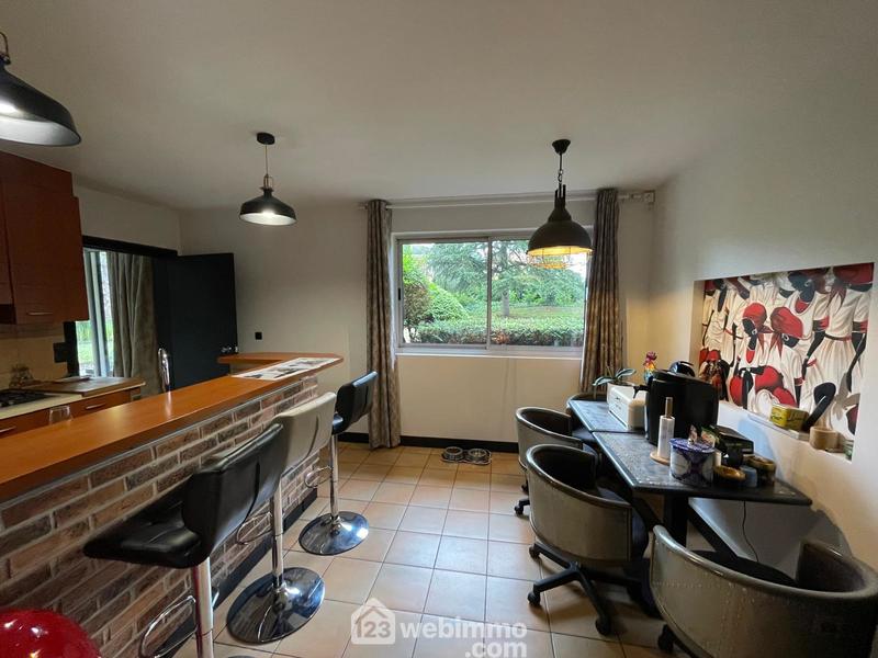 Maison - 308 m² - 6 pièces