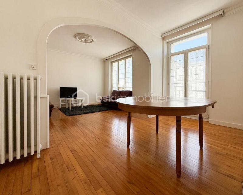 Appartement - 98 m² - 5 pièces