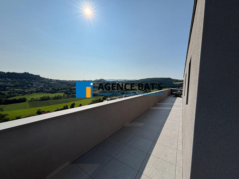 Appartement - 111 m² - 5 pièces