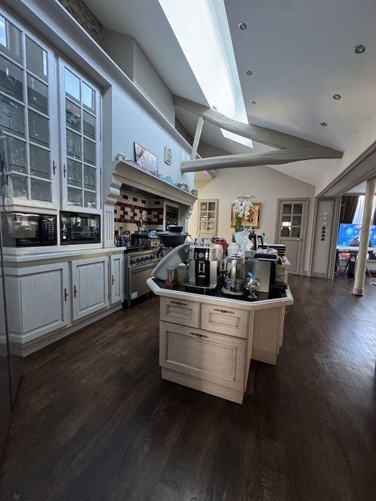 Demeure - 710 m² - 15 pièces