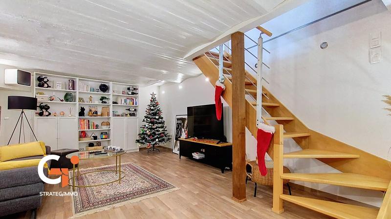 Maison - 80 m² - 5 pièces