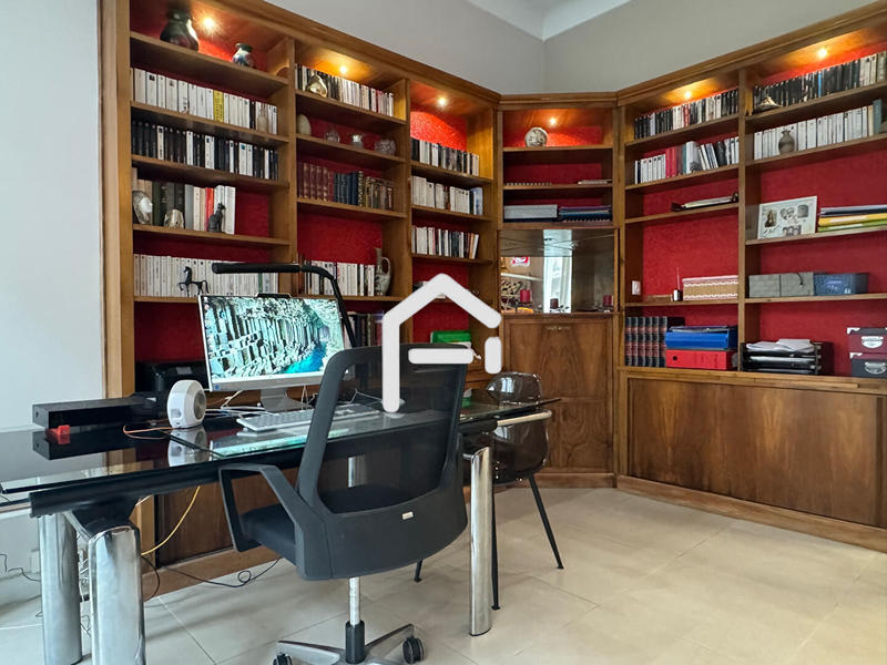 Immeuble - 312 m² - 11 pièces